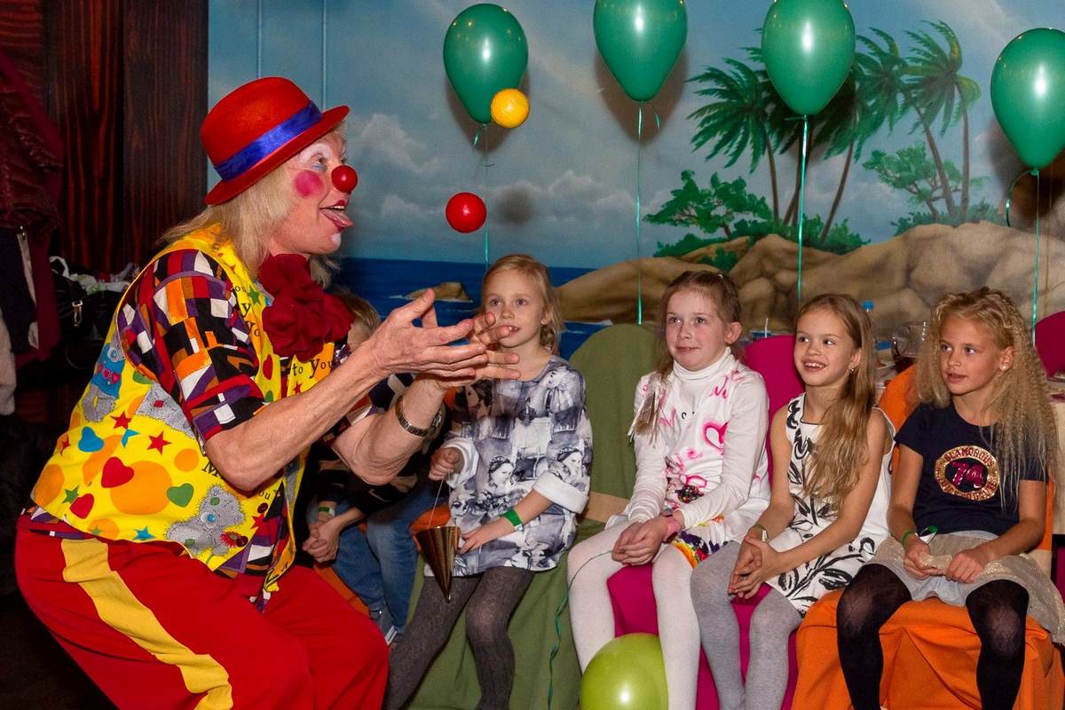 Клоун Юрик. Жонглирование